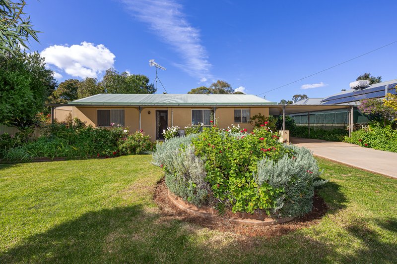 Photo - 5 Glassop Street, Temora NSW 2666 - Image 11