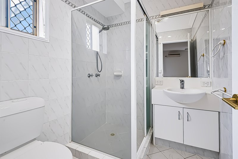 Photo - 5 Glastonbury , Mudgeeraba QLD 4213 - Image 12