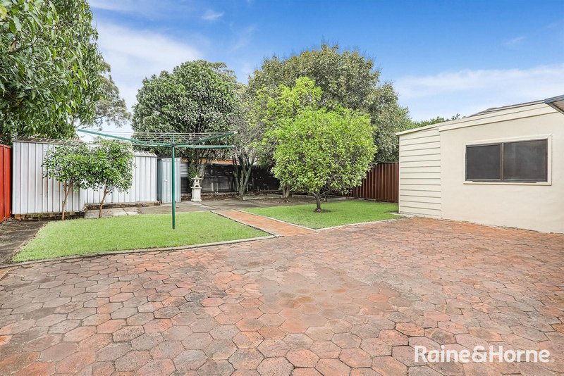 Photo - 5 Glenwall Street, Kingsgrove NSW 2208 - Image 8