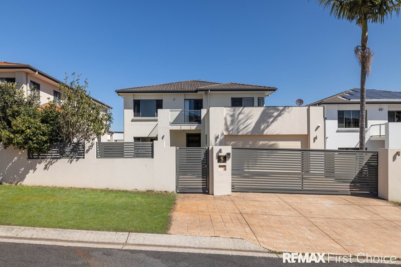 Photo - 5 Golden Place, Robertson QLD 4109 - Image 1