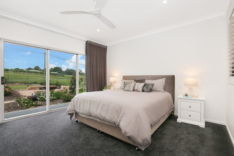 Photo - 5 Goodtown Street, Rochedale QLD 4123 - Image 10