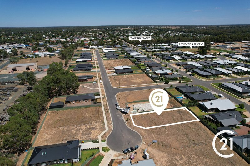 Photo - 5 Goolwa Court, Moama NSW 2731 - Image 3