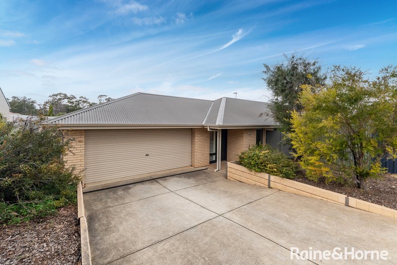 Photo - 5 Gordon Crescent, Strathalbyn SA 5255 - Image 2