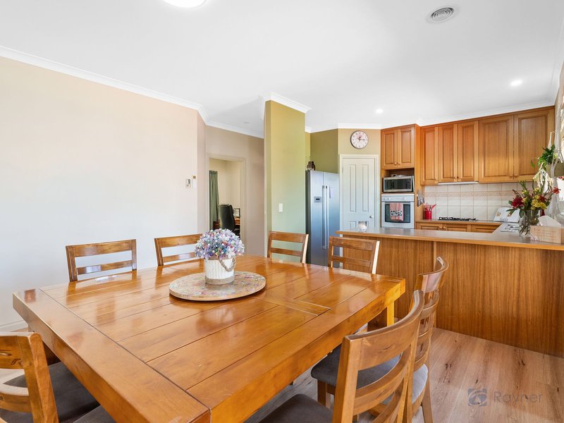 Photo - 5 Gorong Street, Ballan VIC 3342 - Image 7