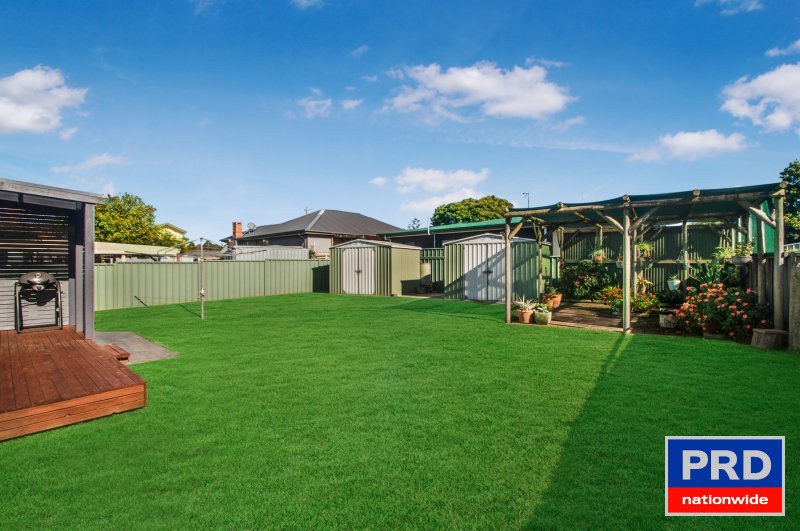 Photo - 5 Graham Street, Unanderra NSW 2526 - Image 7