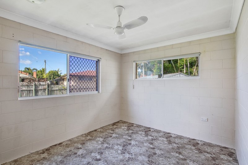 Photo - 5 Grant Street, Battery Hill QLD 4551 - Image 8