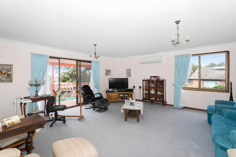 Photo - 5 Grantham Road, Batehaven NSW 2536 - Image 7