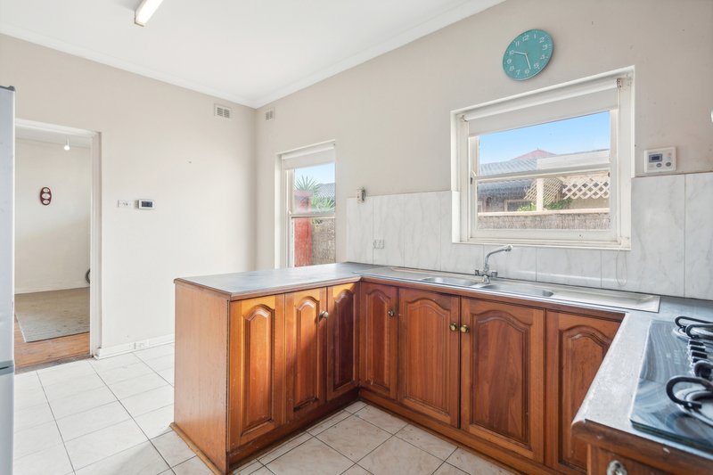 Photo - 5 Graydale Street, West Beach SA 5024 - Image 10