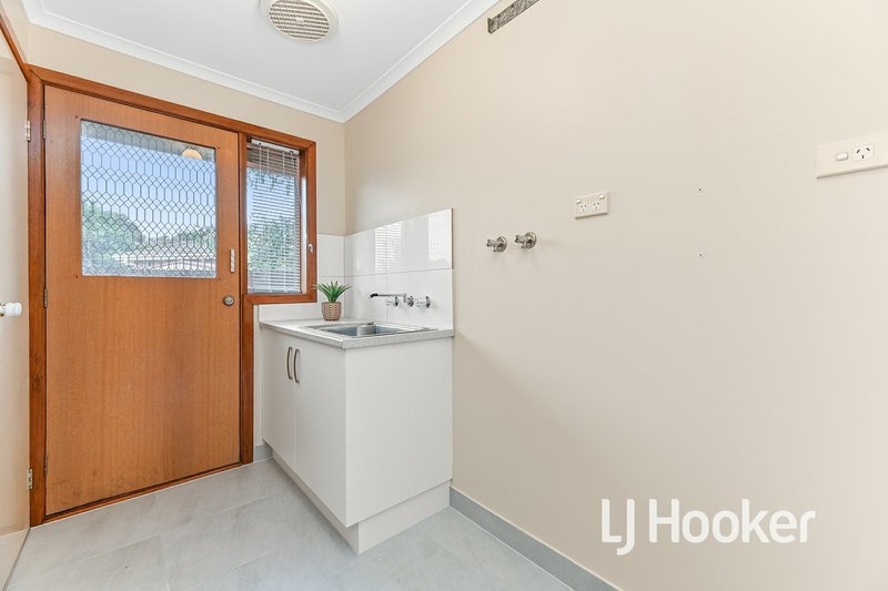 Photo - 5 Greaves Court, Pakenham VIC 3810 - Image 9