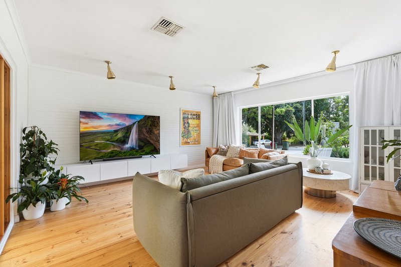 Photo - 5 Greensview Road, Banksia Park SA 5091 - Image 5
