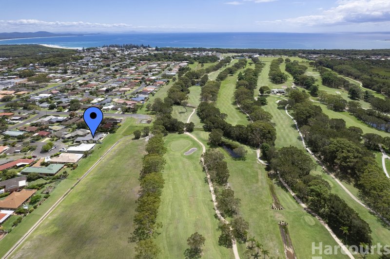 Photo - 5 Greenway Close, South West Rocks NSW 2431 - Image 2