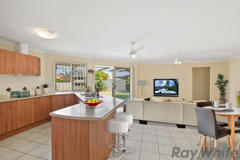 Photo - 5 Greenway Place, Deception Bay QLD 4508 - Image 2