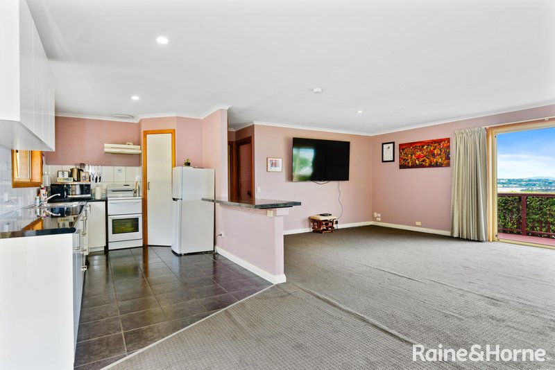 Photo - 5 Grevillea Avenue, Old Beach TAS 7017 - Image 5