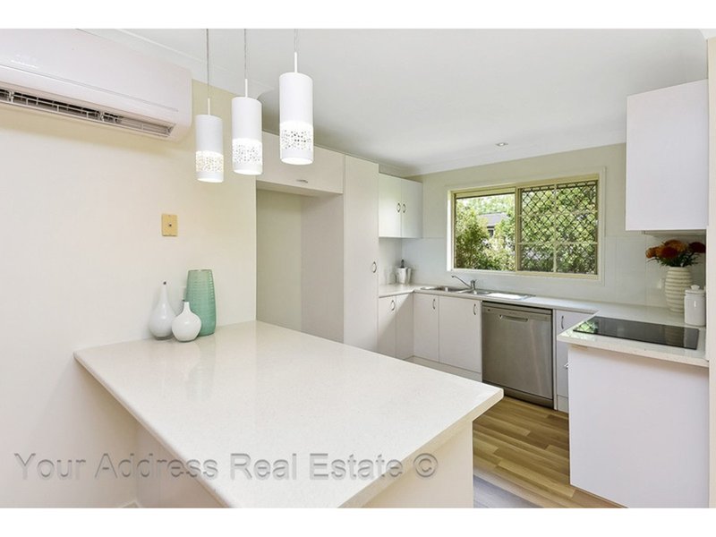 Photo - 5 Greygum Court, Regents Park QLD 4118 - Image 5