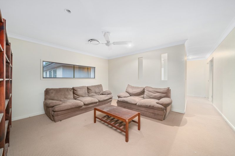 Photo - 5 Greygum Street, North Lakes QLD 4509 - Image 10