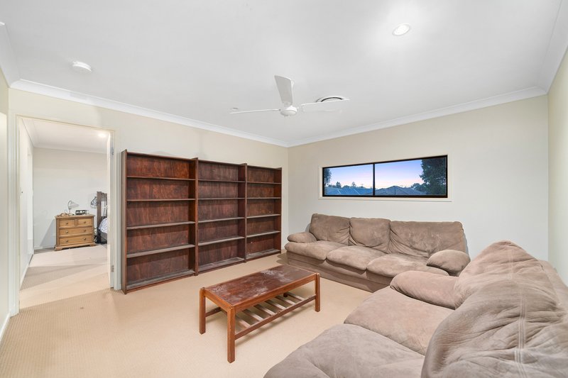 Photo - 5 Greygum Street, North Lakes QLD 4509 - Image 11