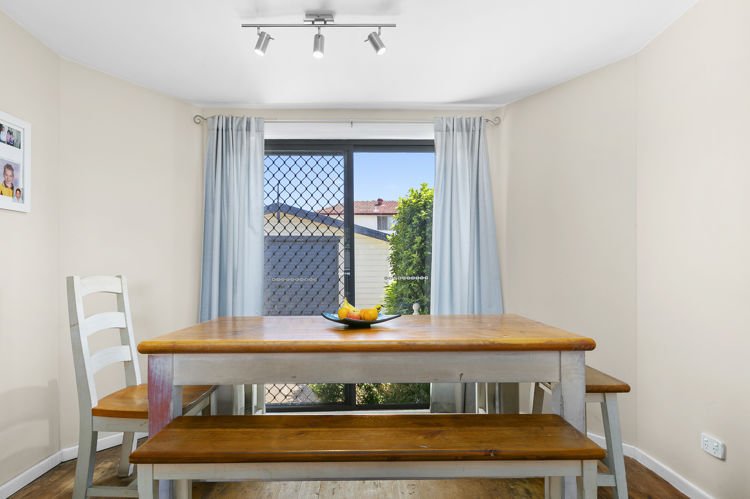 Photo - 5 Gum Street, Greystanes NSW 2145 - Image 4