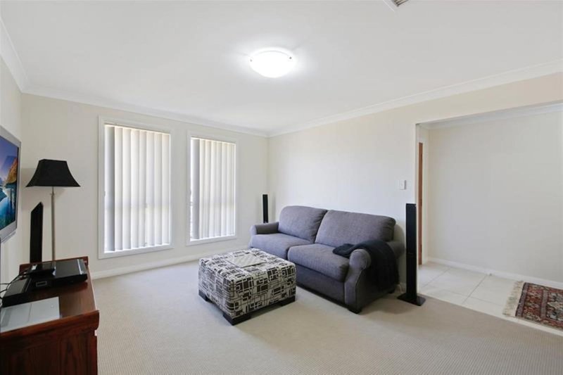 Photo - 5 Gunn Way, Elderslie NSW 2570 - Image 6