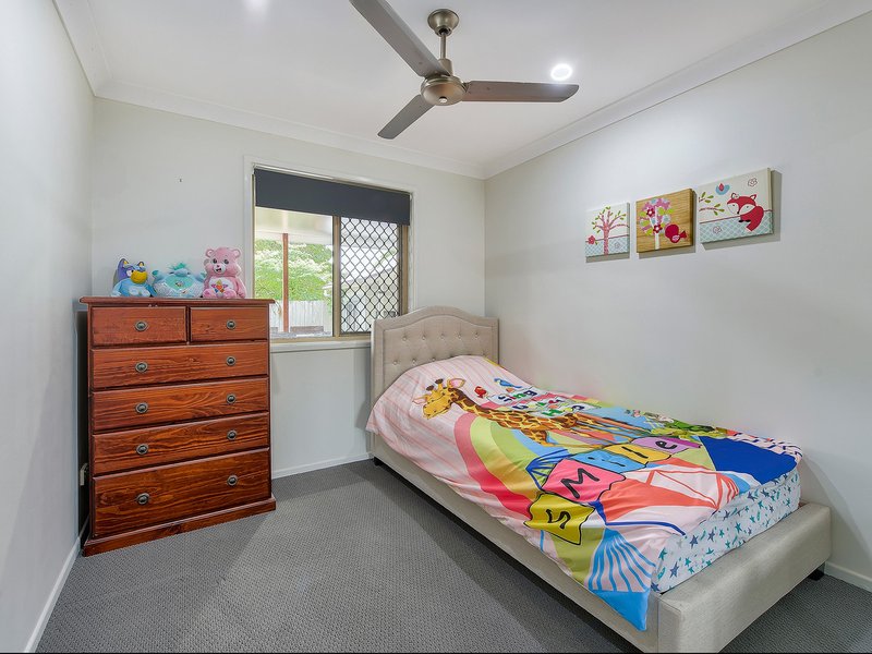 Photo - 5 Gypsy Court, Eatons Hill QLD 4037 - Image 12