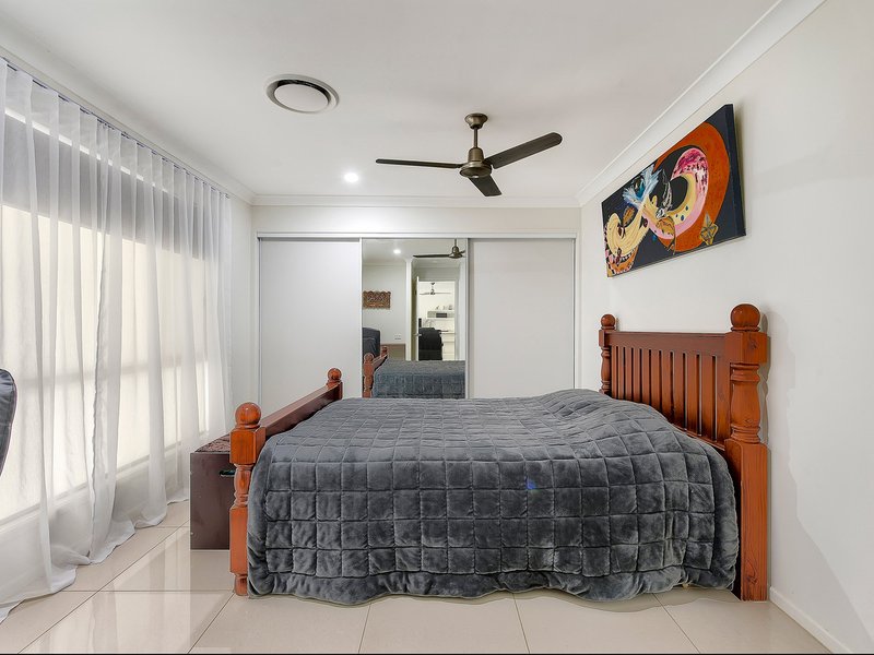 Photo - 5 Gypsy Court, Eatons Hill QLD 4037 - Image 13