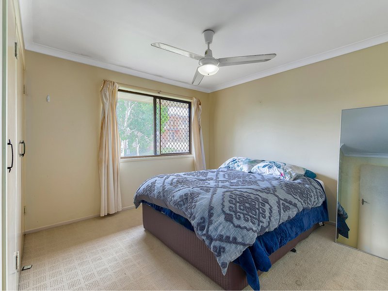 Photo - 5 Hagman Street, Stafford Heights QLD 4053 - Image 10