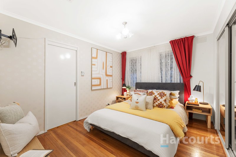 Photo - 5 Haileybury Court, Wantirna VIC 3152 - Image 6