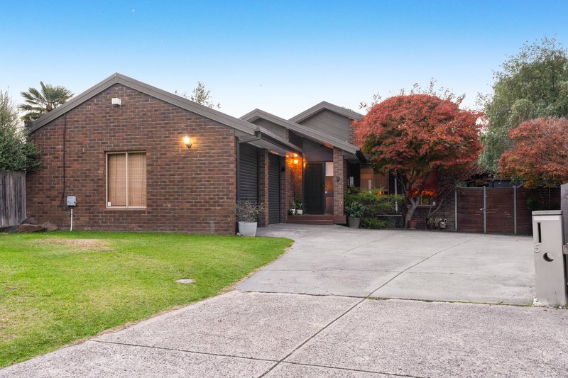 5 Hall Court, Meadow Heights VIC 3048