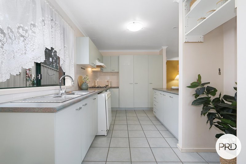 Photo - 5 Hamer Mews, West Wodonga VIC 3690 - Image 4