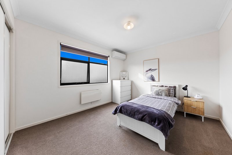 Photo - 5 Hammond Crescent, Officer VIC 3809 - Image 13