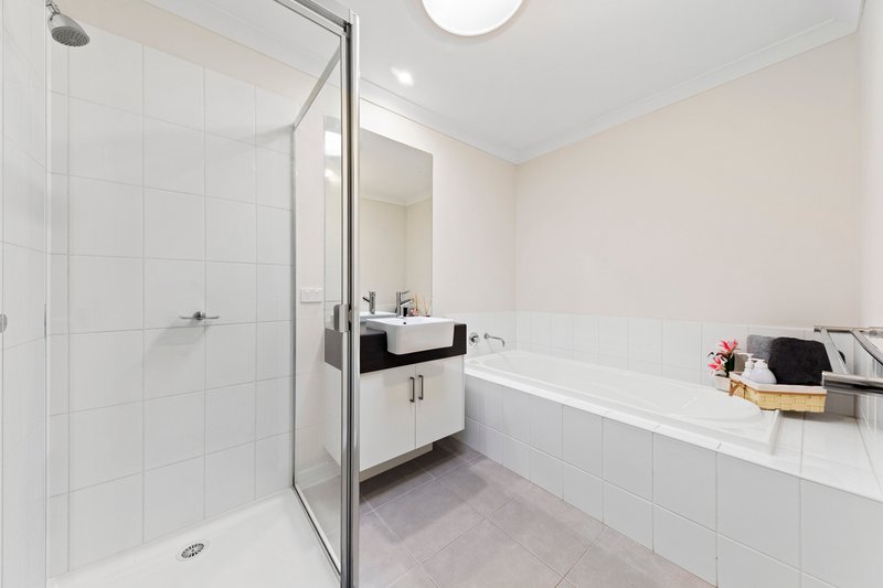 Photo - 5 Hammond Crescent, Officer VIC 3809 - Image 16