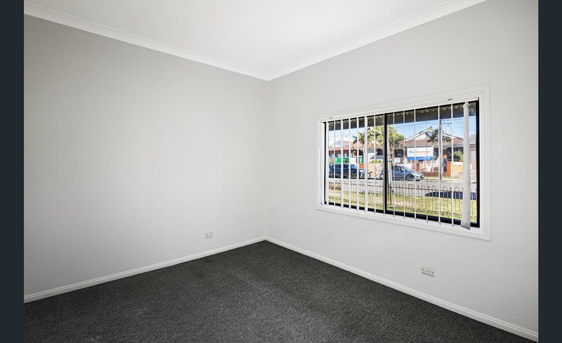 Photo - 5 Hampton Street, Fairfield NSW 2165 - Image 5