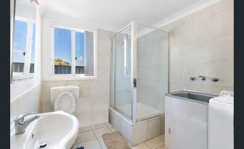 Photo - 5 Hampton Street, Fairfield NSW 2165 - Image 6