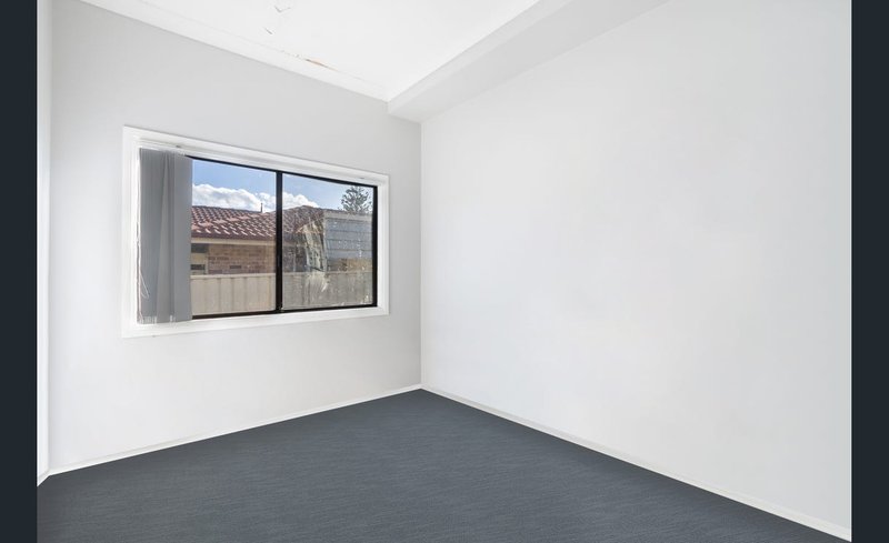 Photo - 5 Hampton Street, Fairfield NSW 2165 - Image 7