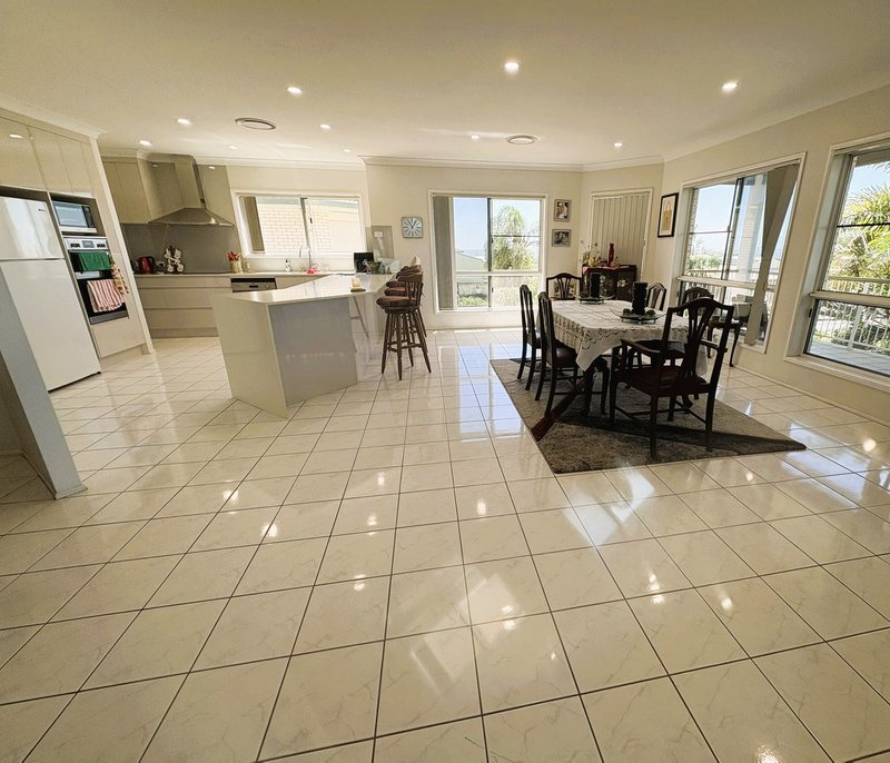 Photo - 5 Harbour Court, Taranganba QLD 4703 - Image 6