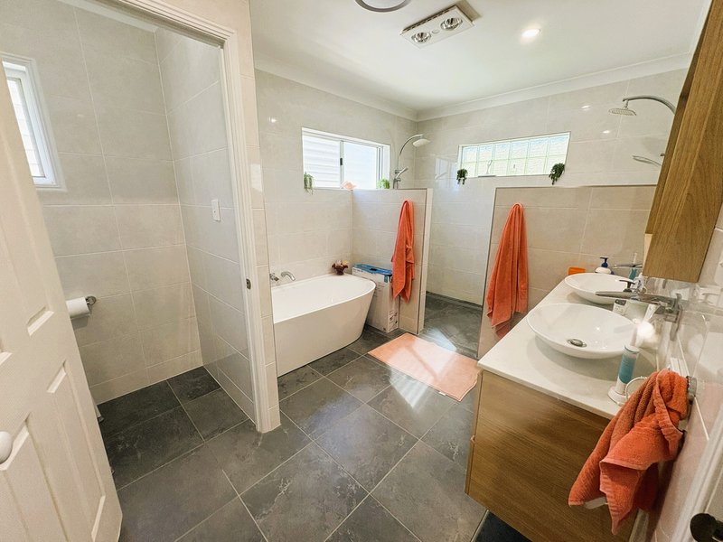 Photo - 5 Harbour Court, Taranganba QLD 4703 - Image 10