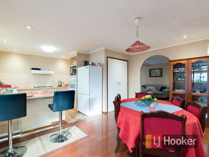 Photo - 5 Harbury Mews, Hampton Park VIC 3976 - Image 7