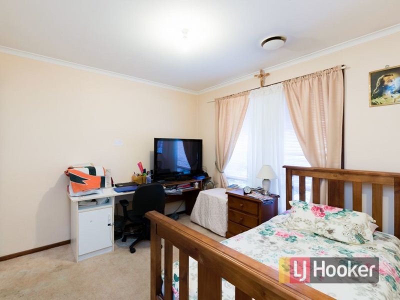 Photo - 5 Harbury Mews, Hampton Park VIC 3976 - Image 10