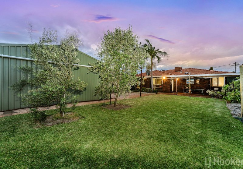 Photo - 5 Hargrave Drive, Thornlie WA 6108 - Image 15