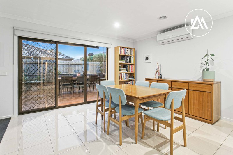 Photo - 5 Harlaw Court, Langwarrin VIC 3910 - Image 6