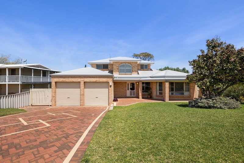 5 Harris Place, Ledge Point WA 6043