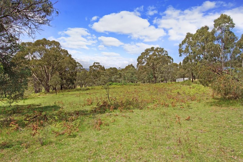 5 Hat Hill Lane, Meadow Flat NSW 2795