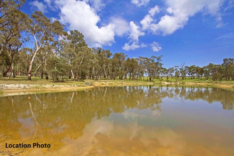 Photo - 5 Hat Hill Lane, Meadow Flat NSW 2795 - Image 2