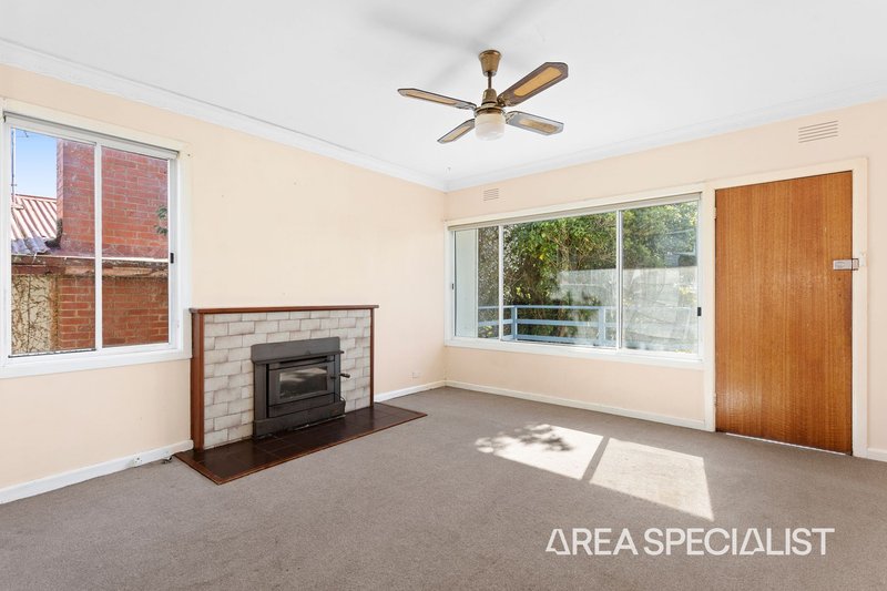 Photo - 5 Hawkins Street, Korumburra VIC 3950 - Image 3