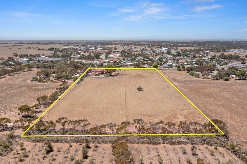 Photo - 5 Haylock Road, North Moonta SA 5558 - Image 4