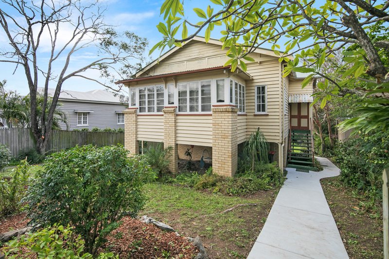 5 Headfort Street, Greenslopes QLD 4120