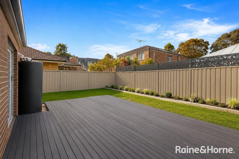 Photo - 5 Healesville Loop, Craigieburn VIC 3064 - Image 10