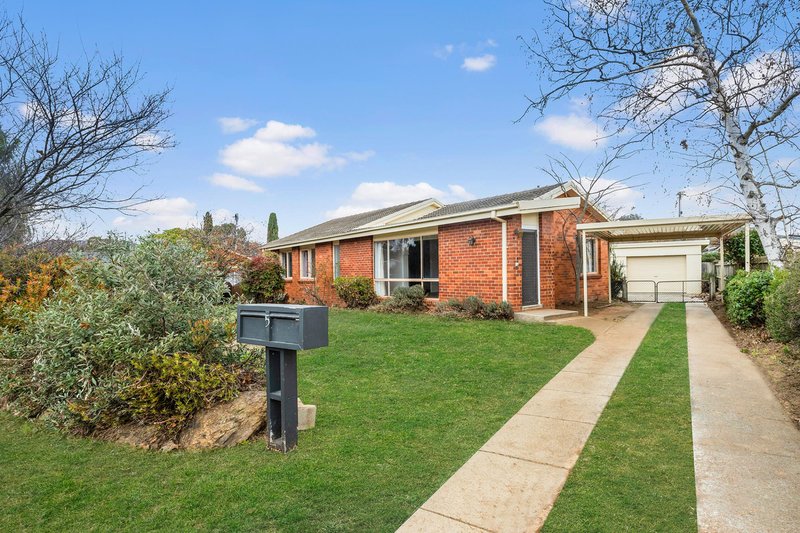 Photo - 5 Heaton Place, Downer ACT 2602 - Image 1