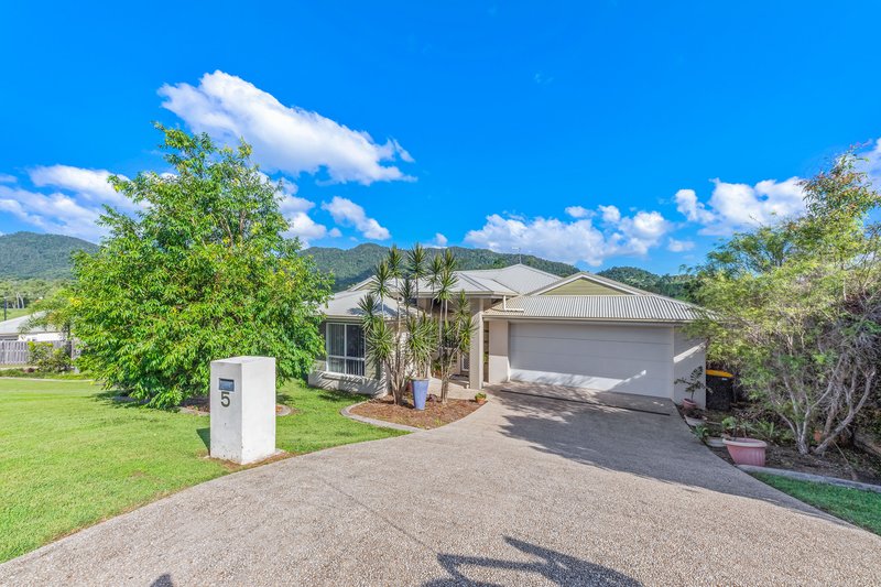 5 Helm Place, Cannonvale QLD 4802