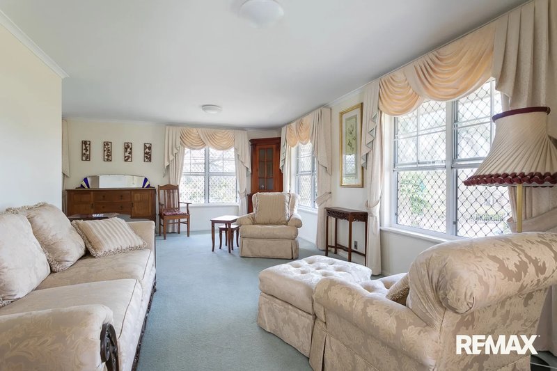 Photo - 5 Helsal Court, Victoria Point QLD 4165 - Image 4