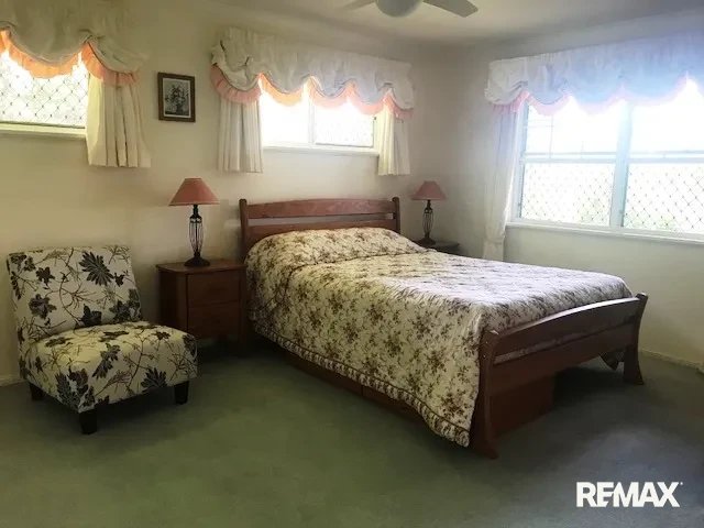 Photo - 5 Helsal Court, Victoria Point QLD 4165 - Image 5